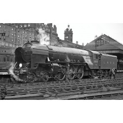 R3832 - LNER, Thompson...