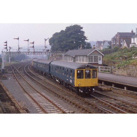 Class 104 DMU - BR Blue M53421+M53529 with NSE flash/white cab roof WEATHERED