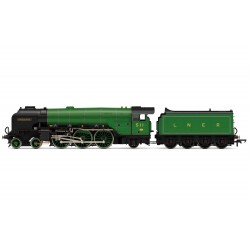 R3974 - LNER Thompson Class...