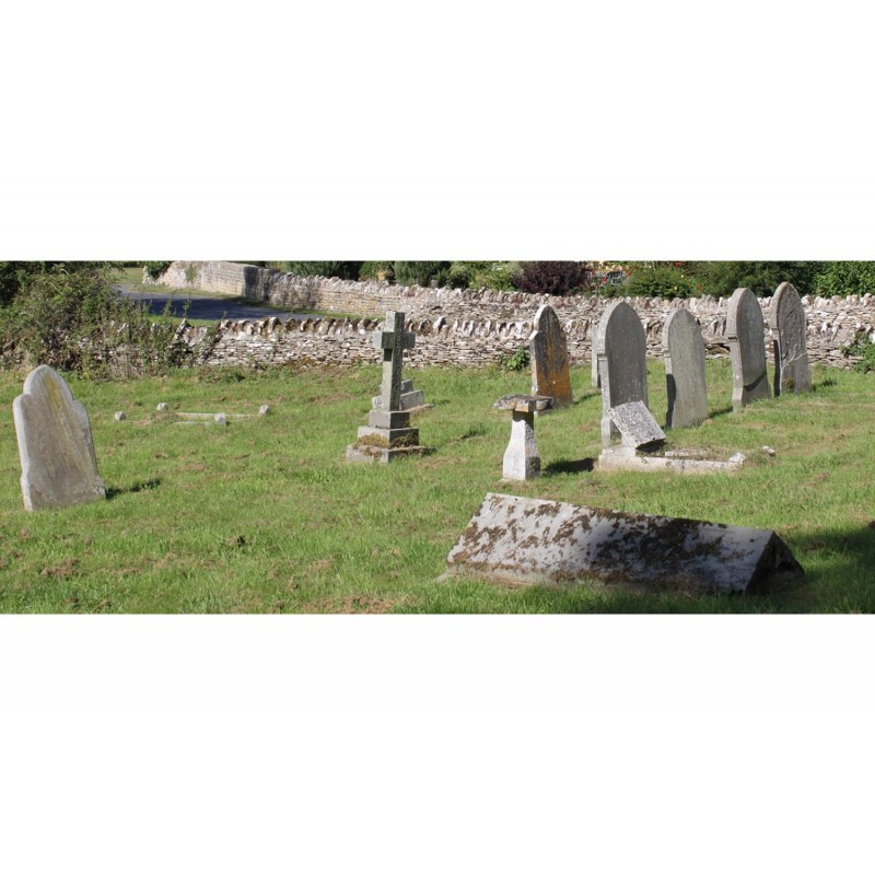 R7297 - Assorted Grave Stones & Monuments