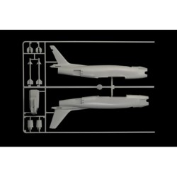 2811 - North American Fj-2/3 Fury