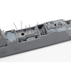 31037 - 1/700 FFM-1 MOGAMI