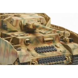 32584 - 1/48 Panzer IV Ausf.H Tank (Late Production)