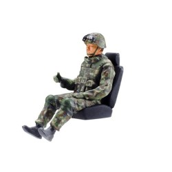 32590 - 1/48 JGSDF Light Armoured Vehicle