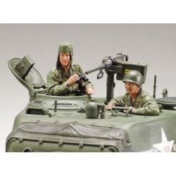 35359 - 1/35 U.S M4A3E8 Sherman Easy Eight Korean War