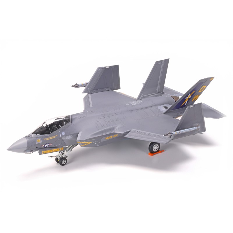 60794 - 1/72 F-35C Lightning II