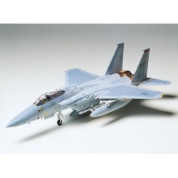 61029 - 1/48 F-15C Eagle
