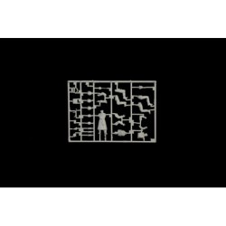 6595 - SD KFZ 10 Demag with LE IG18 & Crew