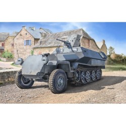 7079 - Sd.Kfz. 251/10 with 4 Figures