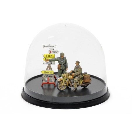 73012 - Display Case J - Dome Type 12.5cm (Smaller 1/35 Models & Figures)