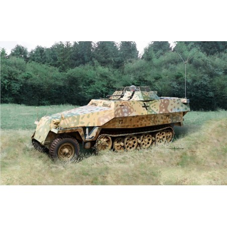 D6985 - SD KFZ 251/23 Reconnaissance Vehicle