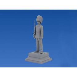 ICM16001 - British Grenadier Queen’s Guards 1:16 Figure