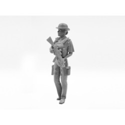 ICM16009 - British Police Female Officer 1:16 Figure