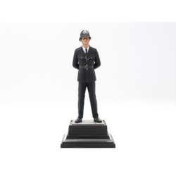 ICM16011 - British Policeman 1:16 Figure