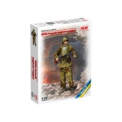 ICM16013 - WW2 Soviet Assault Engineer-Sapper