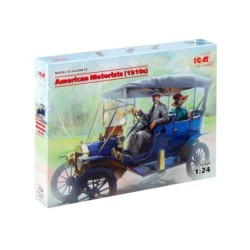 ICM24013 - American Motorists (1910s) 1 Male, 1 Female Figures