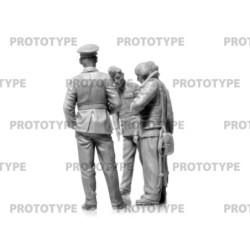 ICM32037 - DH. 82A Tiger Moth Aircraft with WWII RAF Cadets (4 Figures)