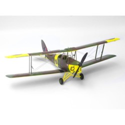 ICM32037 - DH. 82A Tiger Moth Aircraft with WWII RAF Cadets (4 Figures)