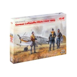 ICM32101 - German Luftwaffe Pilots (1939-1945) 3 Figures