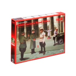ICM35633 - WWII German Road Police 5 Figures