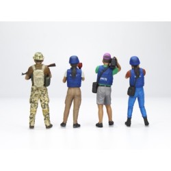 ICM35751 - Journalists In War with 4 Figures