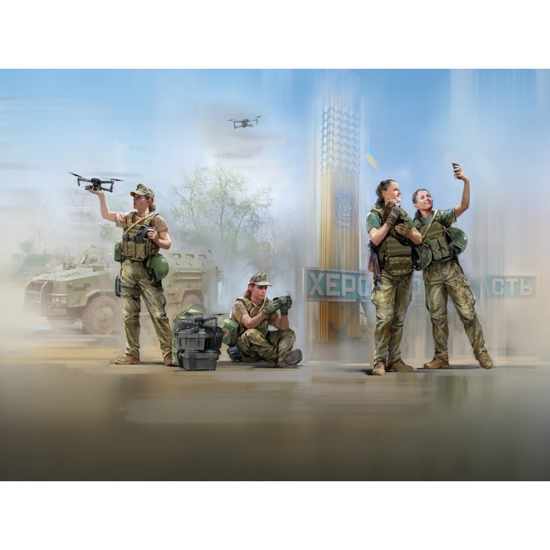 ICM35755 - War Has No Gender Servicewomen of the Armed Forces of Ukraine (4 Figures)