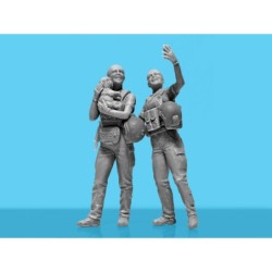 ICM35755 - War Has No Gender Servicewomen of the Armed Forces of Ukraine (4 Figures)