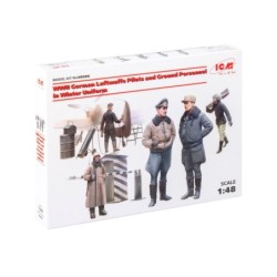 ICM48086 - WWII German Luftwaffe Pilots & Ground Personnel In Winter Uniform 5 Figures