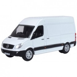 76MSV004 - White Mercedes Sprinter