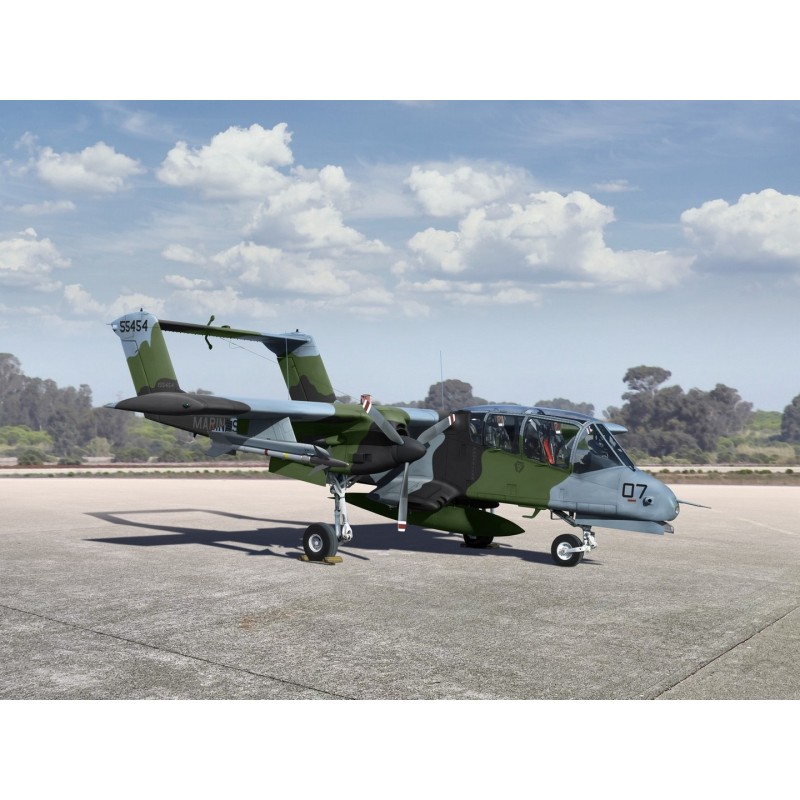 ICM48305 - OV-10А Bronco U.S. Marine Corps, Light Attack Aircraft