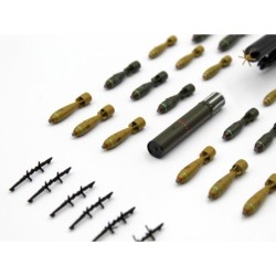 ICM48407 - WWII British Aircraft Armament (Bombs & Torpedoes)