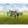 ICMDS4802 - WWII RAF Airfield Set, Spitfire Mk.IX & Spitfire Mk.VII, RAF Pilots & Ground Personnel (7 Figures)