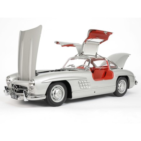 IXCMBCFK - Mercedes 300 SL Silver 1/8 Scale Metal & Plastic Kit