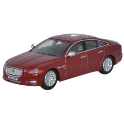 76XJ003 - Jaguar XJ Saloon Carnelian Red