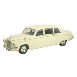 DS001 - Daimler DS420 Old...