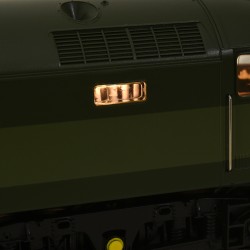 35-410 - Class 47/0 D1565 BR Two-Tone Green (Small Yellow Panels)