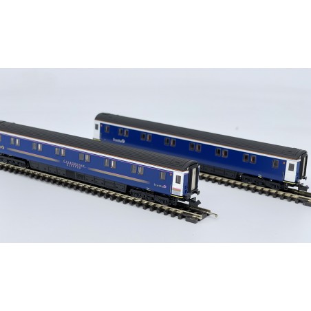 2P-006-KMS3 - N Gauge First Caledonian Sleeper - No Band and Gold Stripe Mk3 Twin Pack