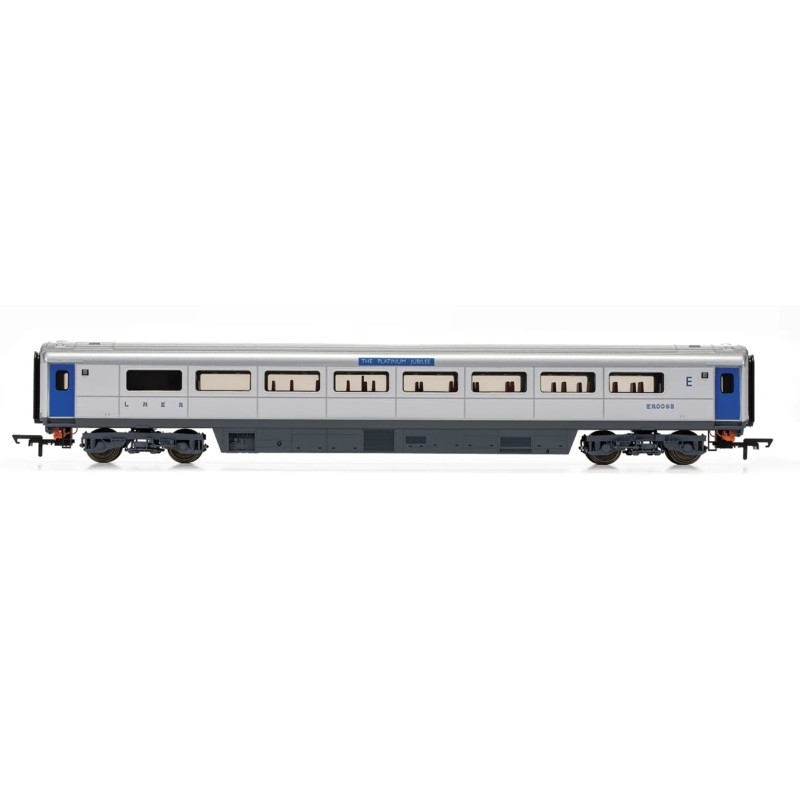 R40355C - Platinum Jubilee of Queen Elizabeth II Mk3 Sliding Door Trailer First Disabled