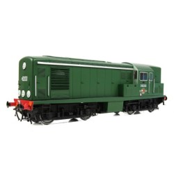 E84703 - Class 15 D8200 BR Green (Late Crest)