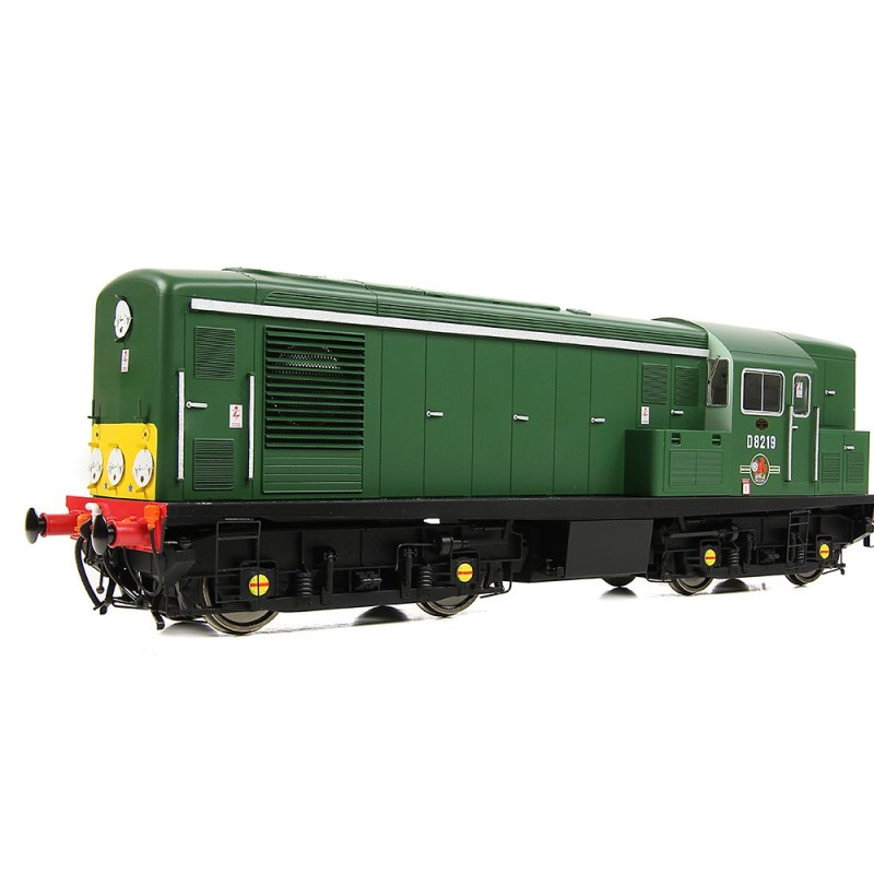 E84706 - Class 15 D8219 BR Green (Small Yellow Panels)