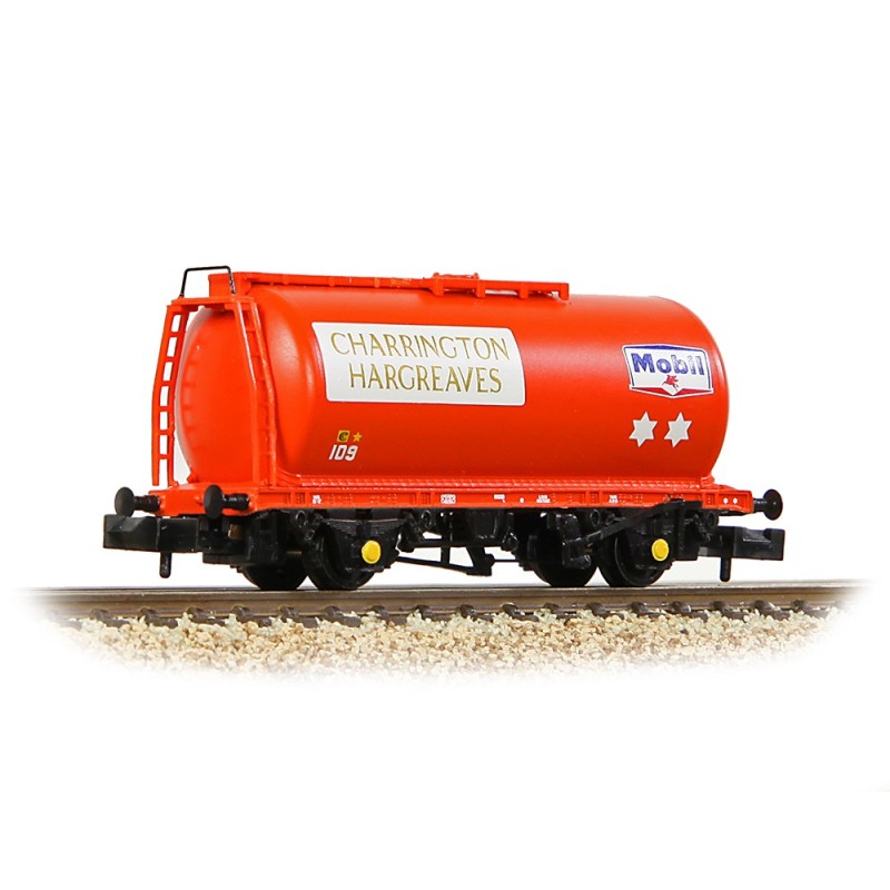 373-790A - BR 45T Class B TTA Tank Wagon 'Charrington Hargreaves/Mobil' Red