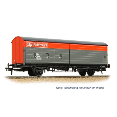 38-128B - BR VAA Van BR Railfreight Red & Grey [W]