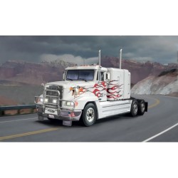 3925 - FREIGHTLINER FLD 120...