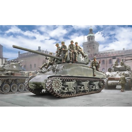 6568 - M4A1 Sherman with 7 Infantry Figures