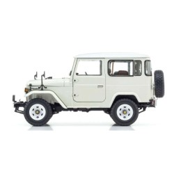 KS08971W - Kyosho 1:18 Toyota Land Cruiser 40 Van (BJ42V) 1980 White