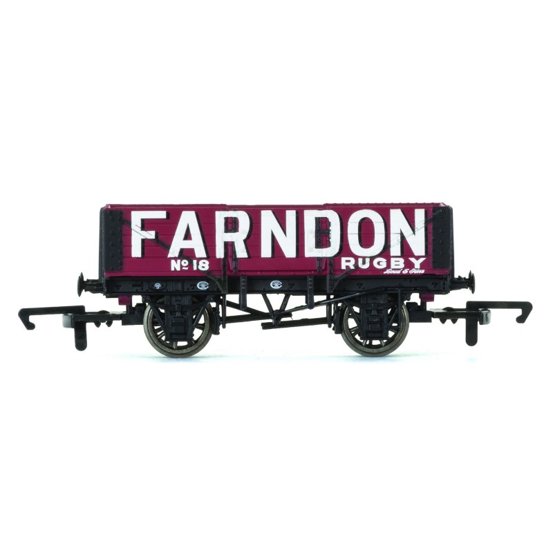 R6749 - 5 Plank Wagon, Farndon - Era 3