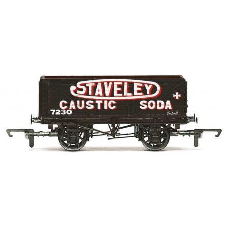 R6811 - 7 Plank Wagon, Staveley - Era 3