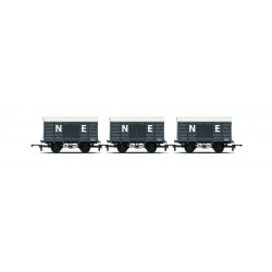 R6831 - Box Vans, three pack, North Eastern - Era 2/3
