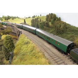 Green Southern MK1 Coach Set A - Darstaed 7mm Finescale O Gauge Mk1 Coaches Set A (4 Coaches) Southern Green