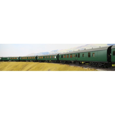 Southern Green MK1 CW Bogies Set A - Darstaed 7mm Finescale O Gauge Mk1 Coaches Set A (4 Coaches) Southern Green with Commonweal